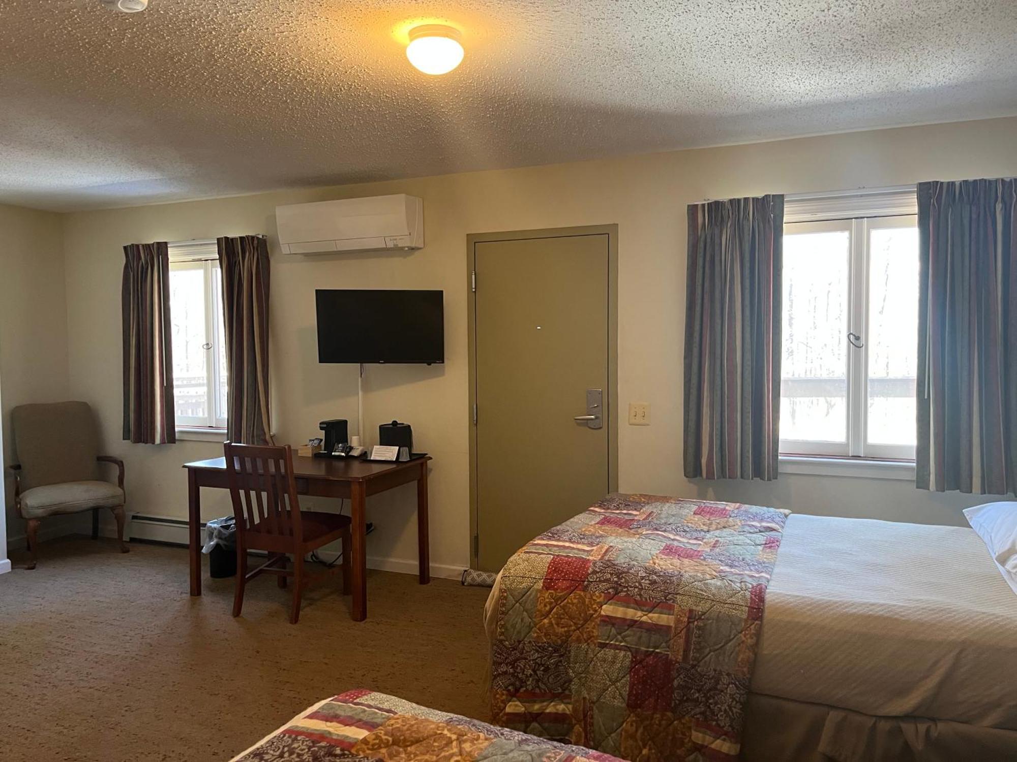 The Upper Pass Lodge Londonderry Extérieur photo